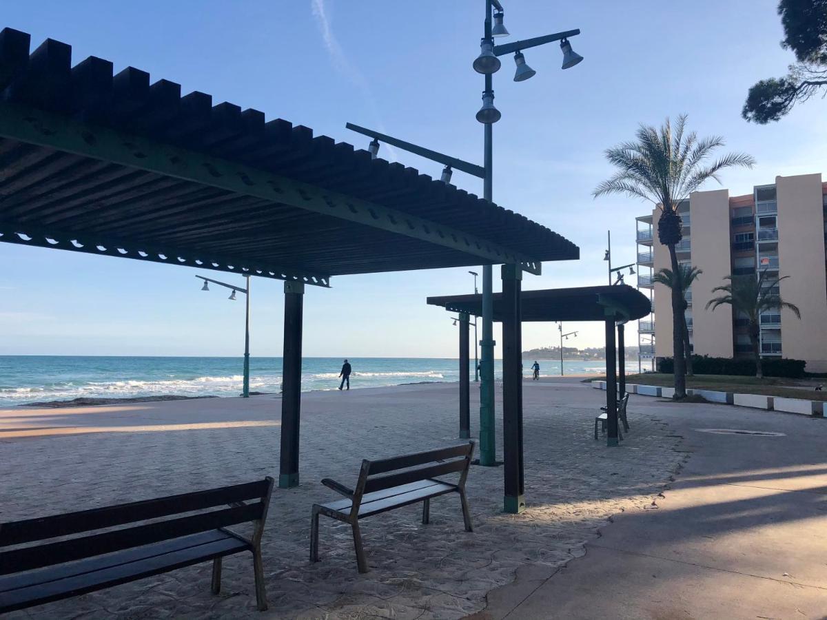 Pineda Beach 1a línea de mar&parking La Pineda Exteriör bild