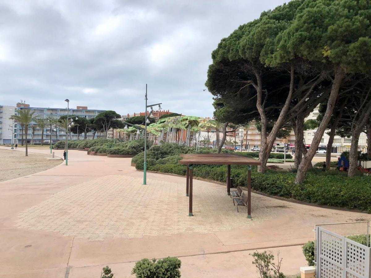 Pineda Beach 1a línea de mar&parking La Pineda Exteriör bild