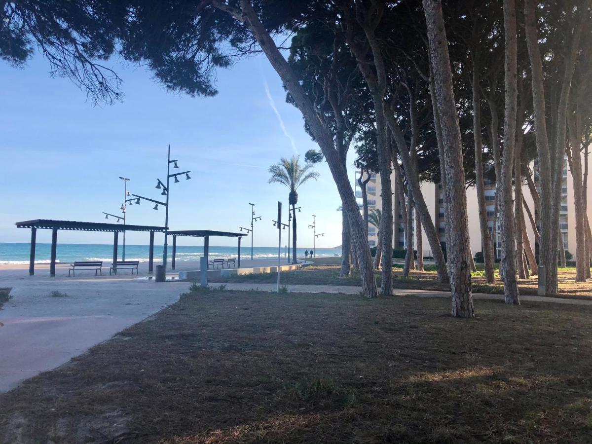 Pineda Beach 1a línea de mar&parking La Pineda Exteriör bild